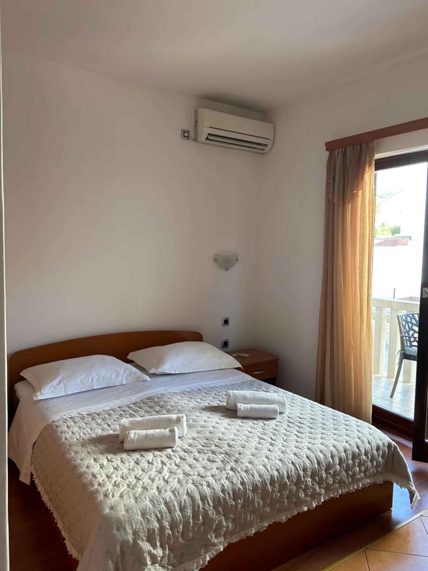 Apartmani Baki Podstrana Exterior foto