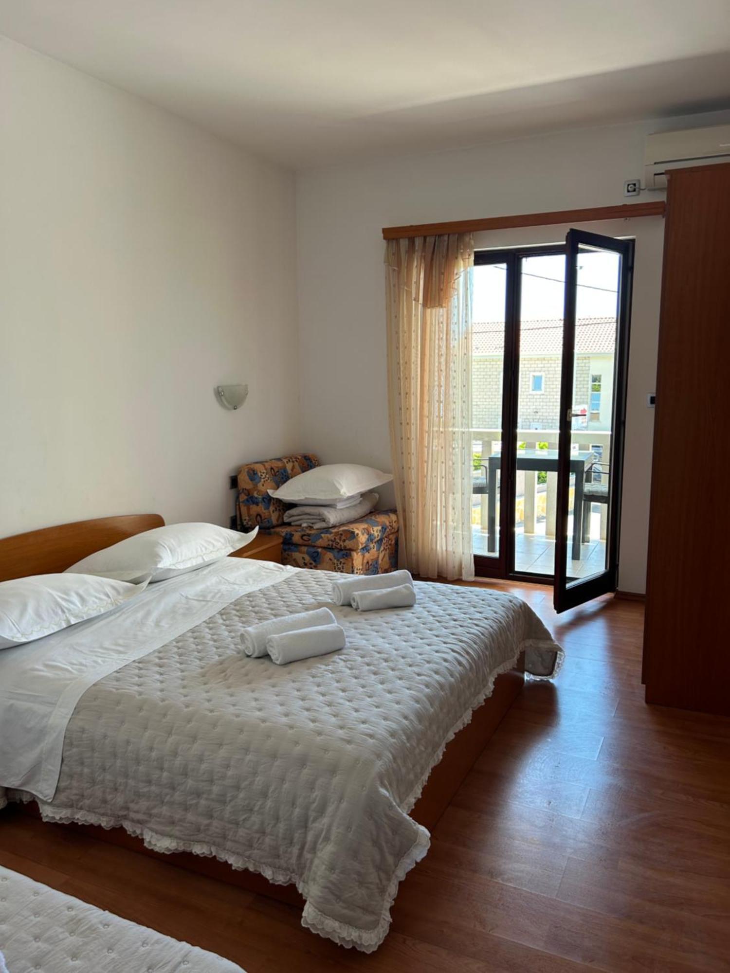 Apartmani Baki Podstrana Exterior foto